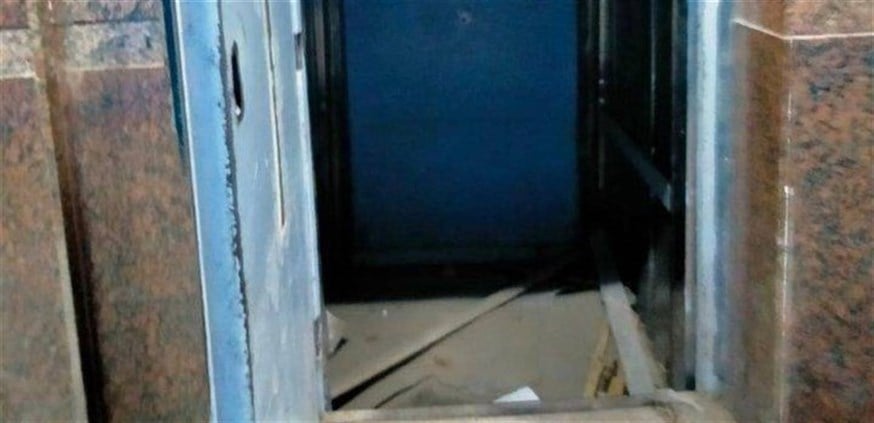 ثلاثة جرحى إثر سقوط مصعد في بئر العبد